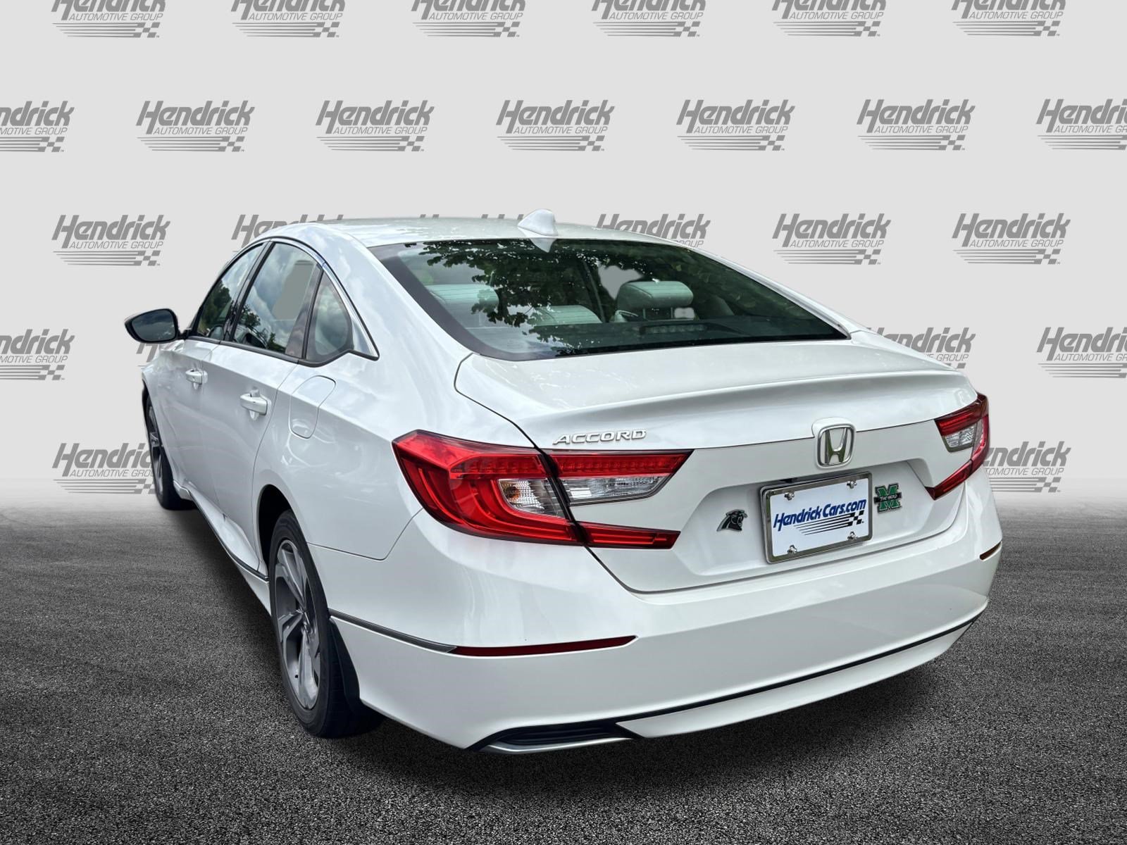 Used 2018 Honda Accord EX image 9