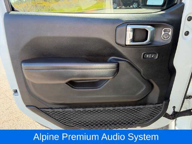 Used 2021 Jeep Wrangler Unlimited Rubicon AWD/4WD image 16