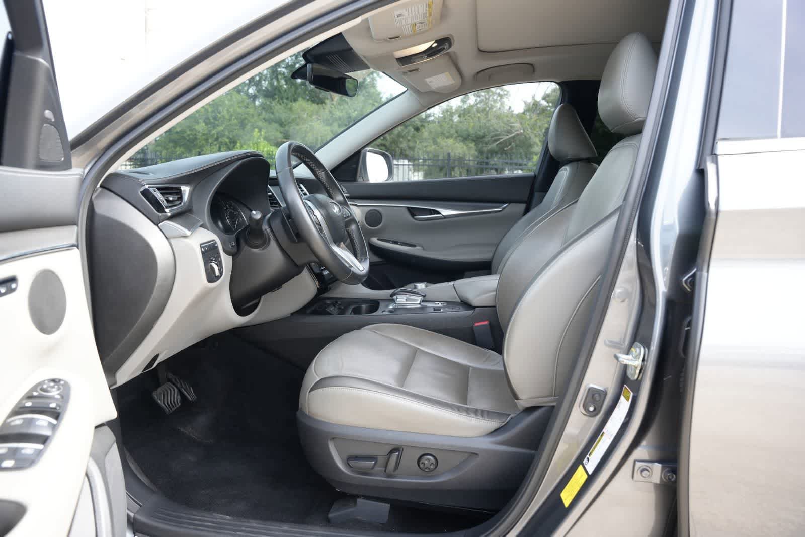 Certified 2023 INFINITI QX50 Luxe FWD image 15