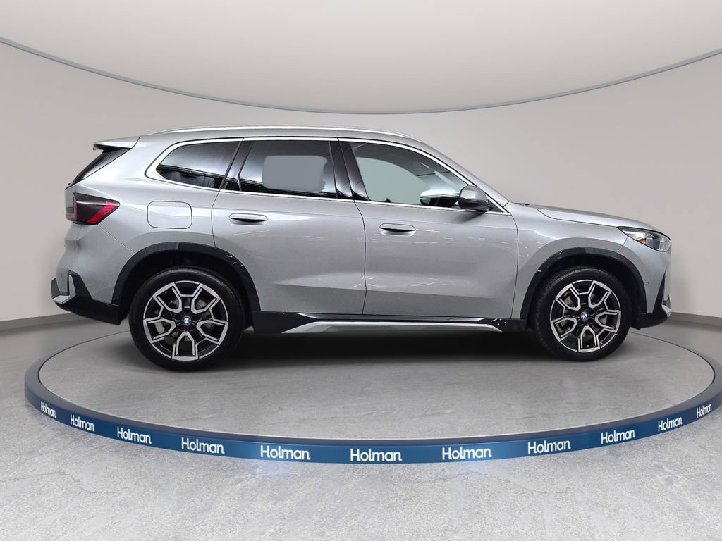 Used 2025 BMW X1 xDrive28i w/ Premium Package AWD/4WD image 5