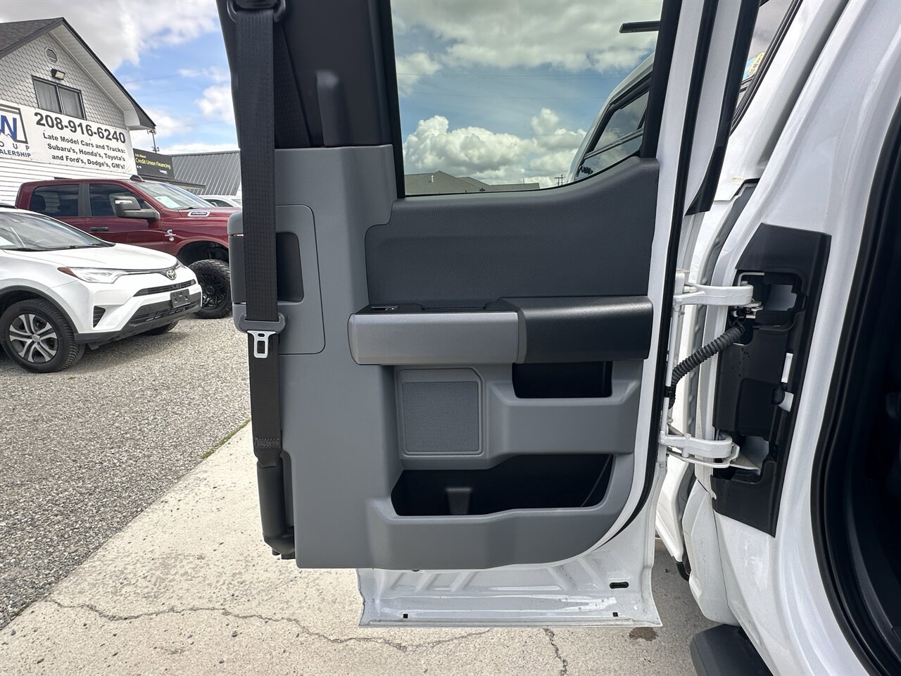 Used 2021 Ford F150 XLT AWD/4WD image 15