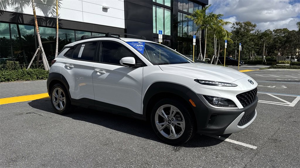 Used 2022 Hyundai Kona SEL image 7