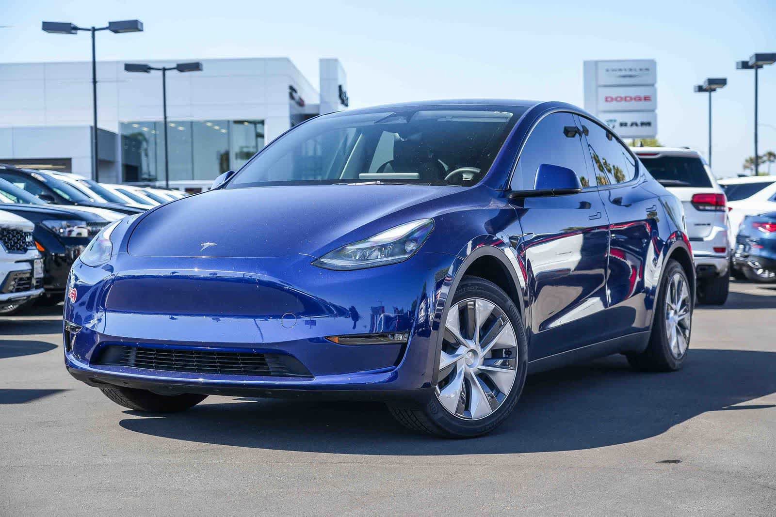 Used 2023 Tesla Model Y 2WD image 1