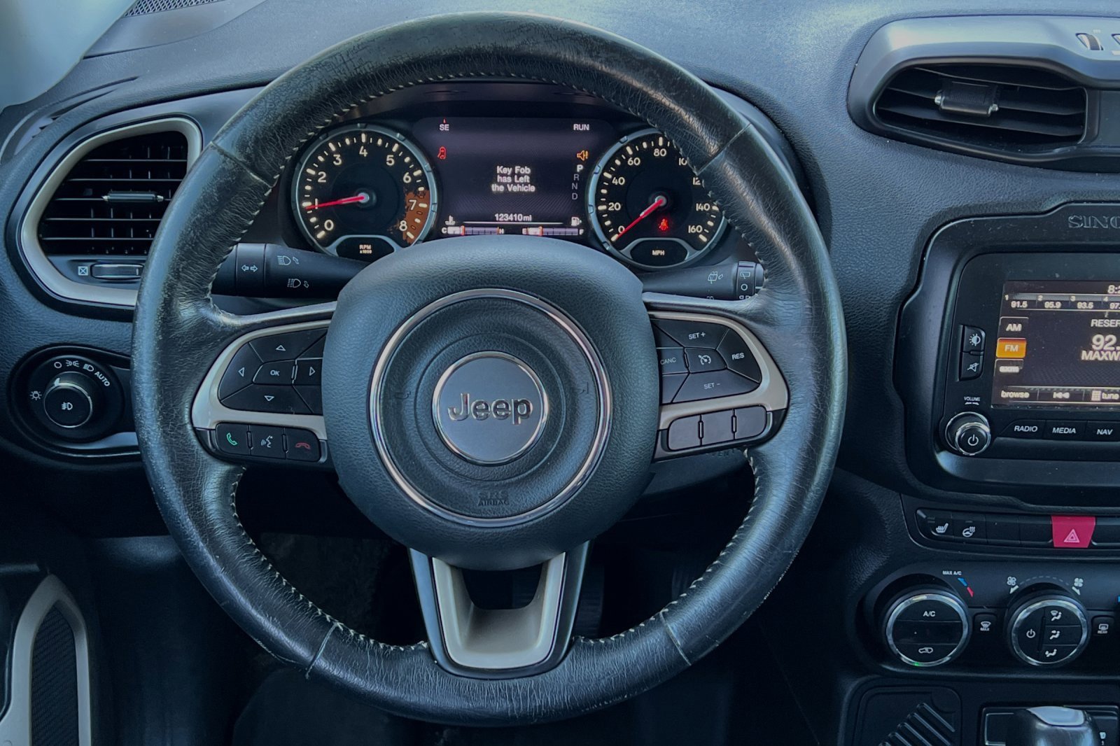 Used 2015 Jeep Renegade Limited image 14