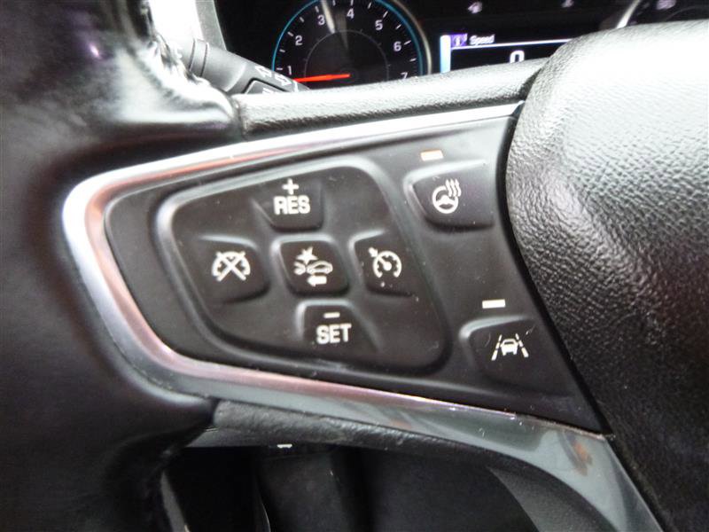 Used 2018 Chevrolet Equinox Premier image 12