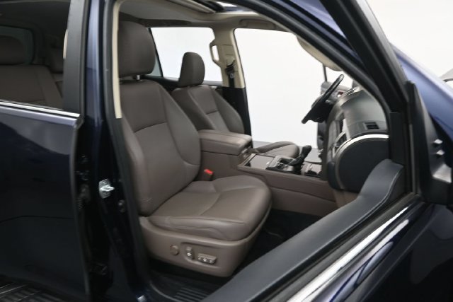 Used 2020 Lexus GX 460 Premium w/ Premium Package AWD/4WD image 29