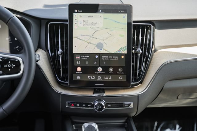 New 2027 Volvo XC60 B5 Plus AWD/4WD image 22