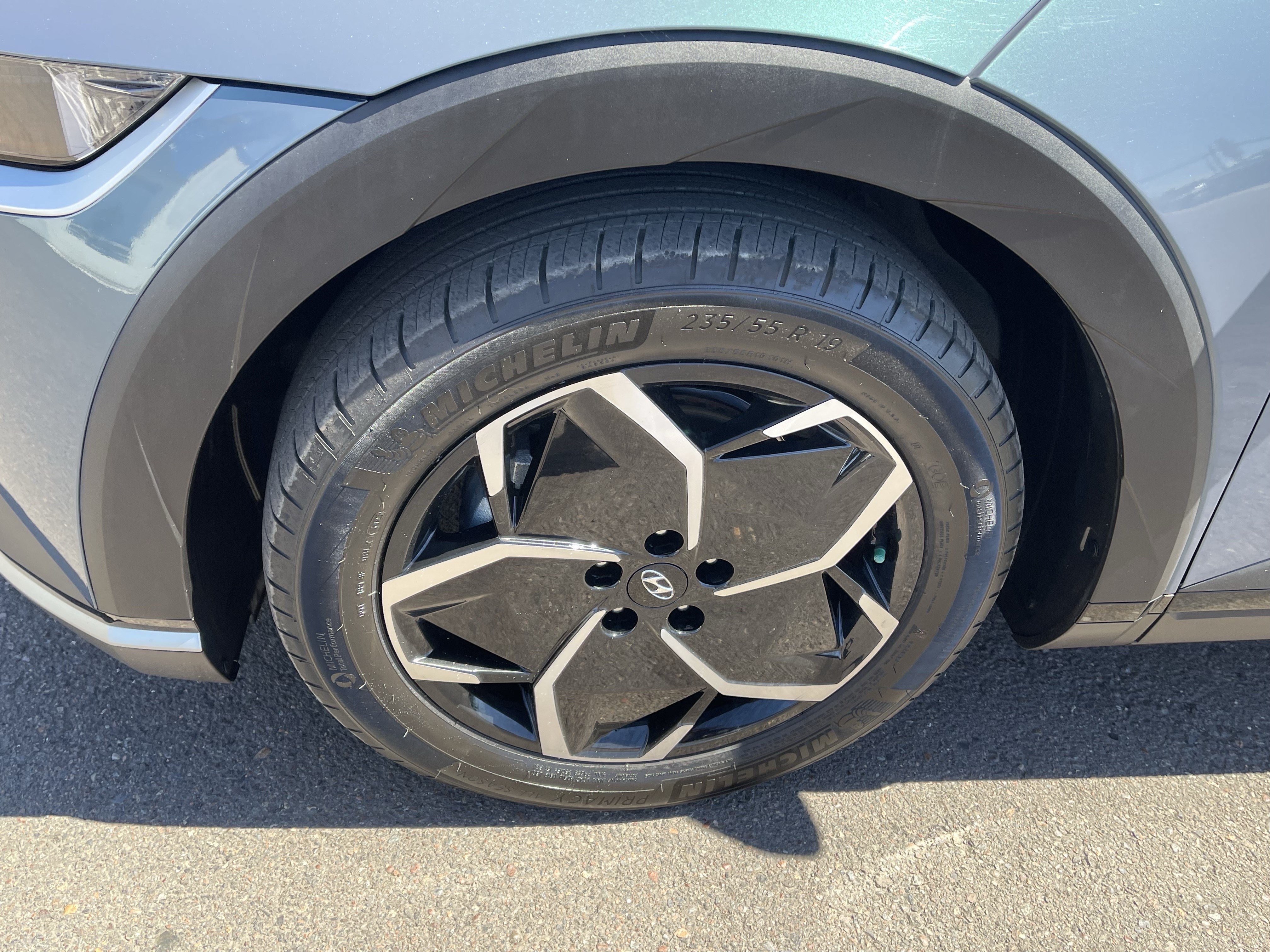 Certified 2024 Hyundai Ioniq 5 SEL AWD/4WD image 9