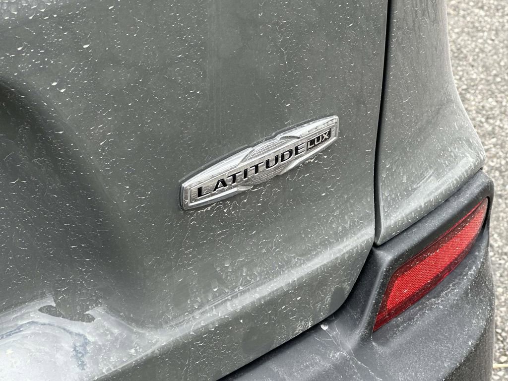 Used 2022 Jeep Cherokee Latitude Lux AWD/4WD image 10