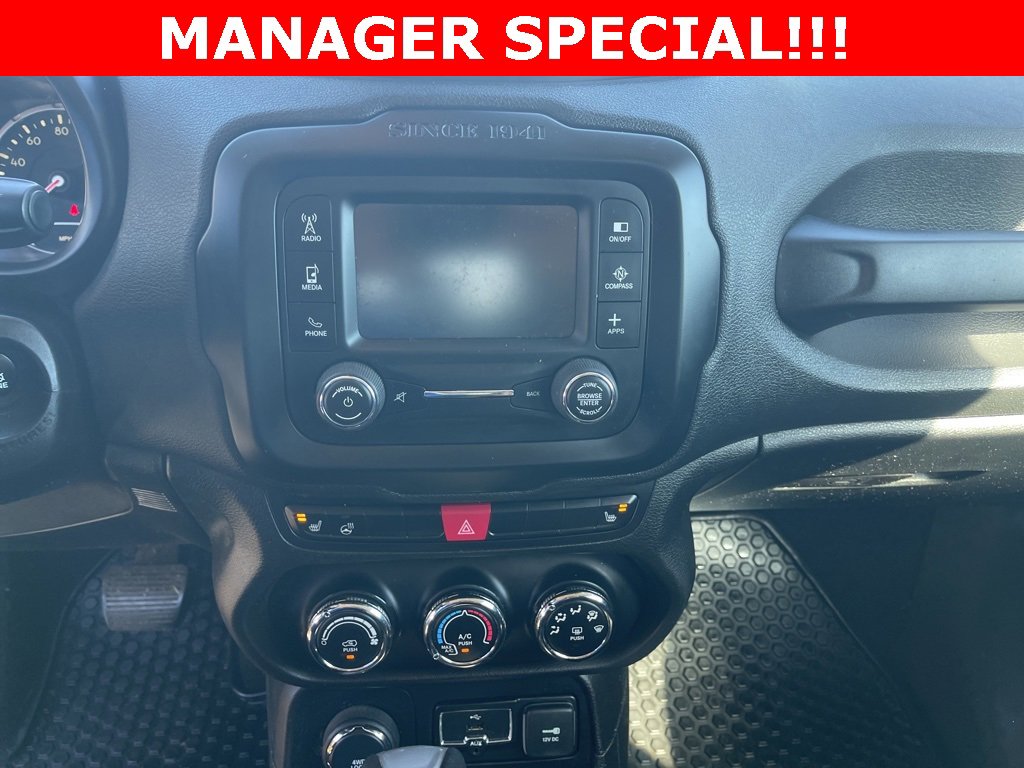 Used 2016 Jeep Renegade Latitude w/ Cold Weather Group image 23