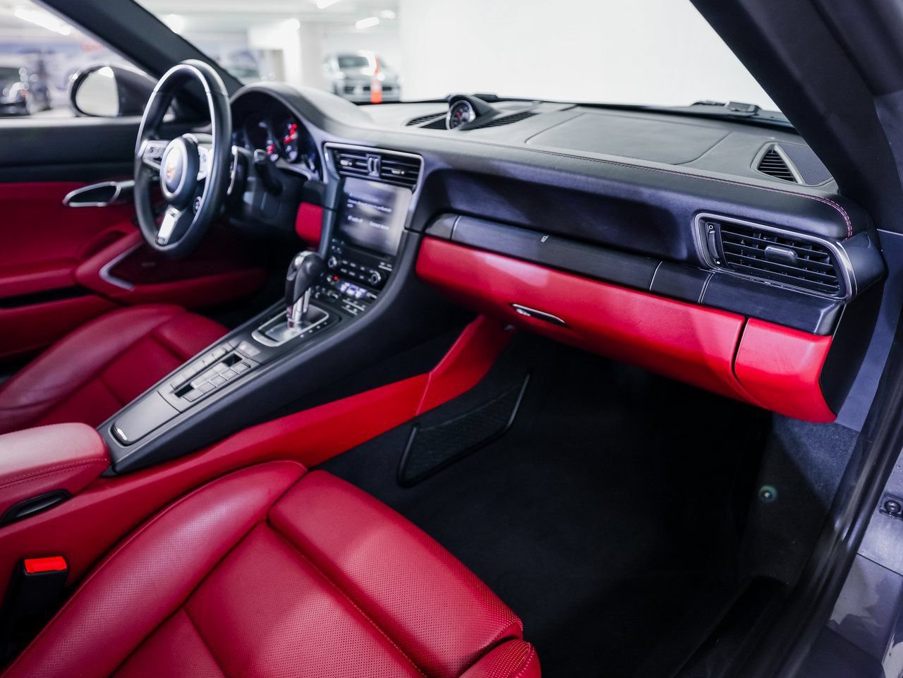 Certified 2018 Porsche 911 Targa 4 GTS AWD/4WD image 27