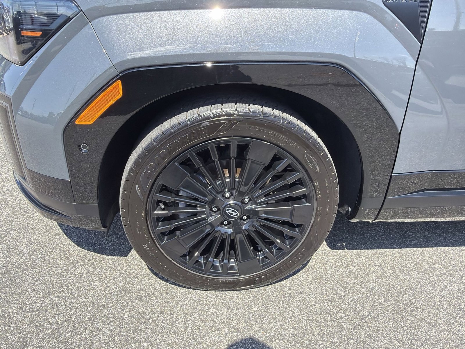Used 2025 Hyundai Santa Fe Calligraphy image 12
