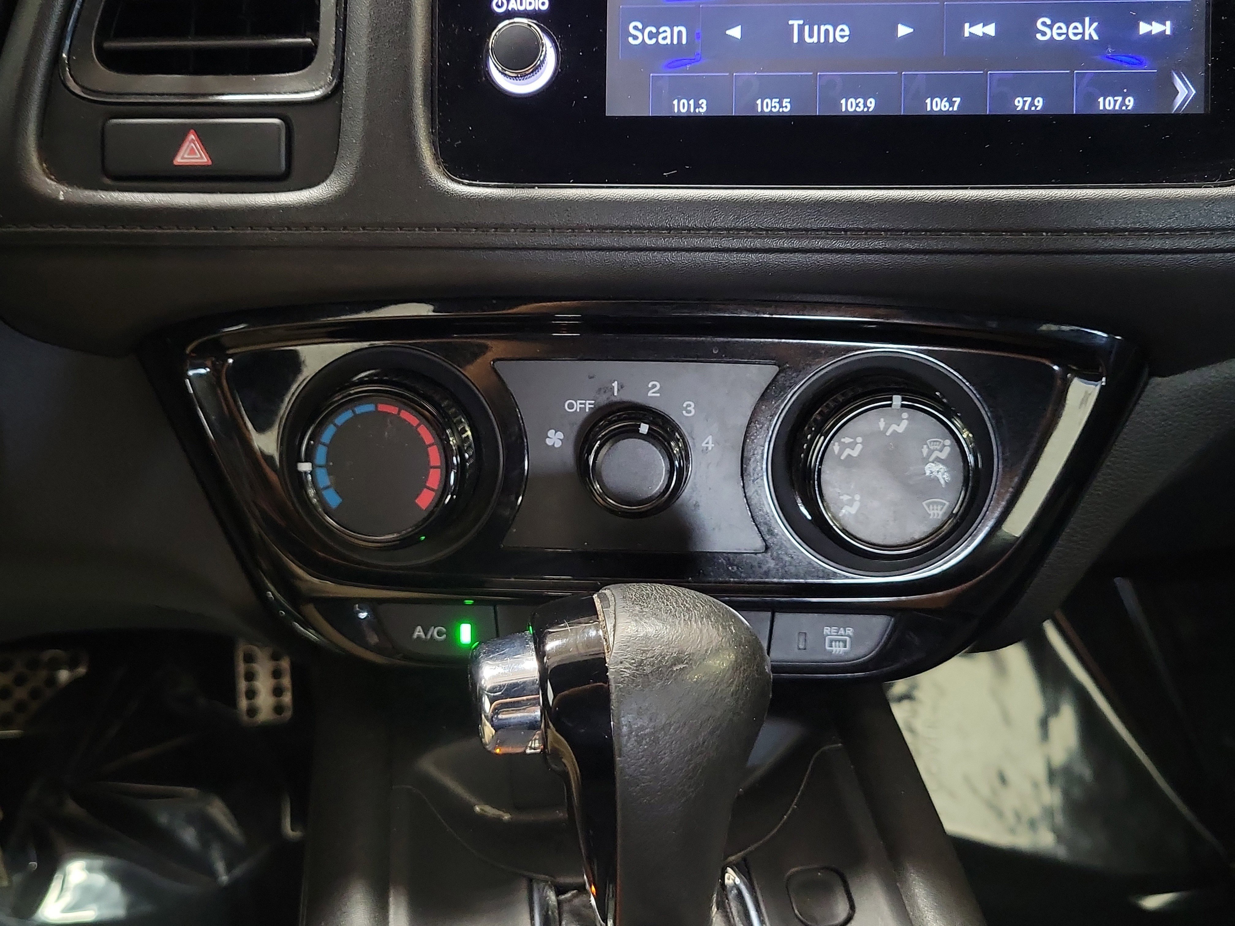 Used 2020 Honda HR-V Sport image 31