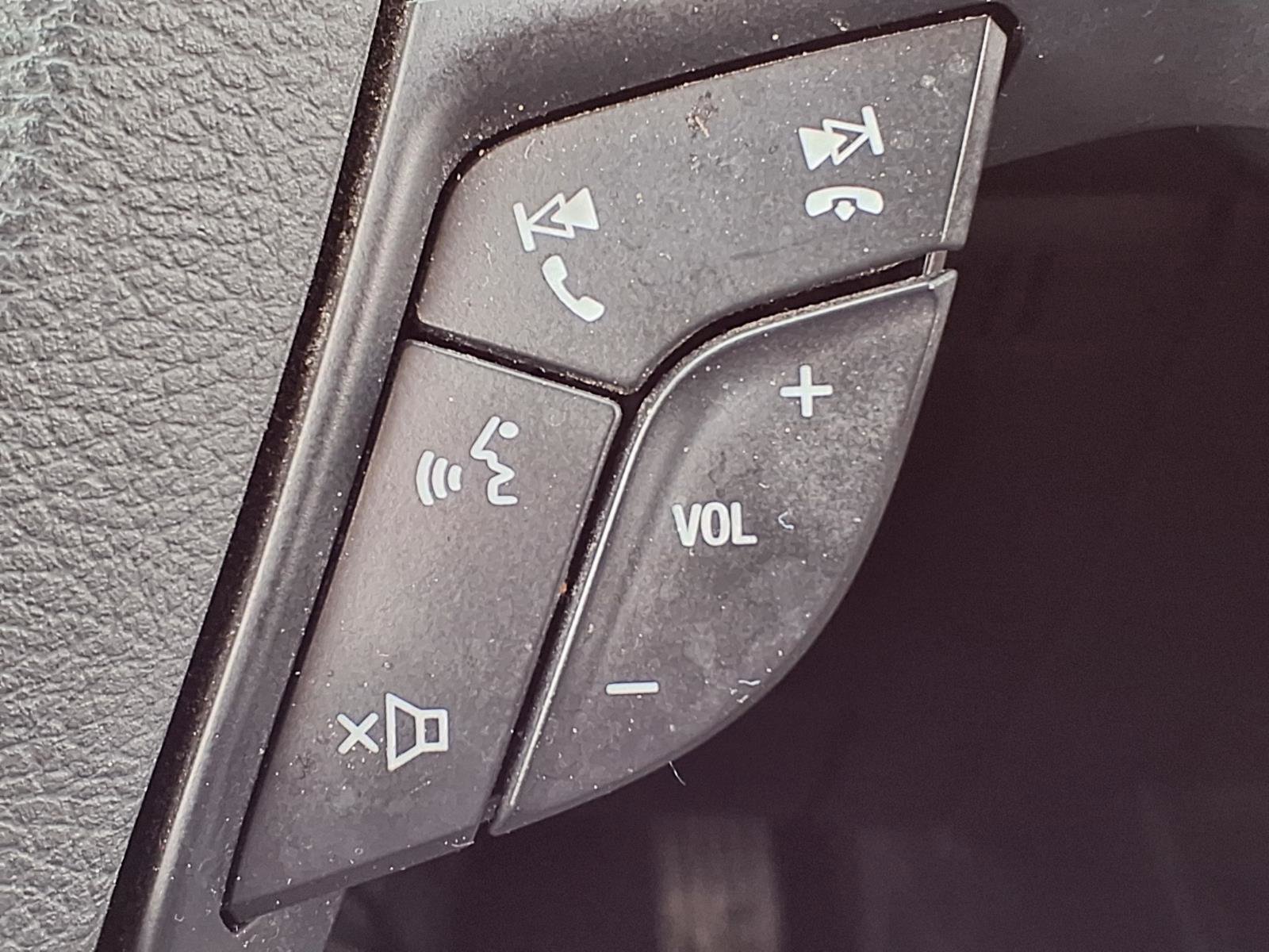 Used 2018 Ford Edge Titanium w/ Technology Package image 28