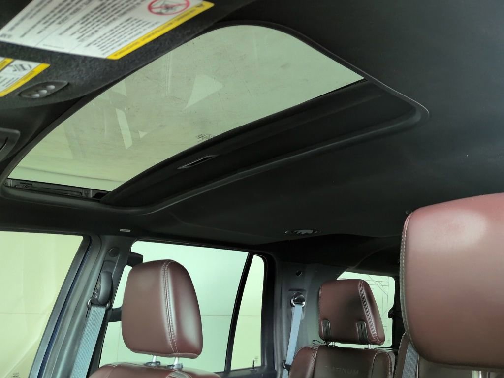 Used 2016 Ford Expedition Platinum AWD/4WD image 27