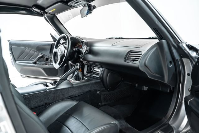 Used 2001 Honda S2000 image 23