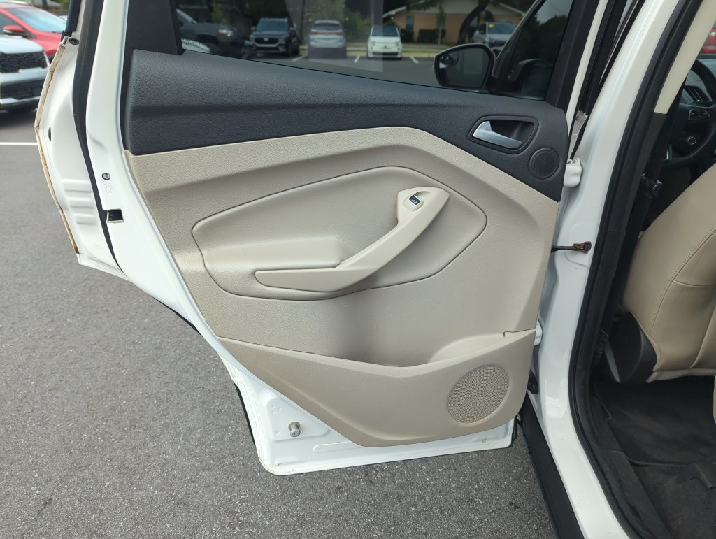 Used 2019 Ford Escape Titanium AWD/4WD image 27
