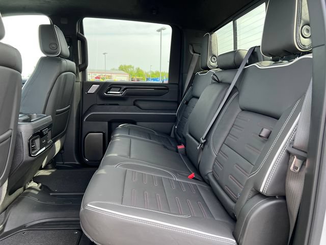 Used 2025 GMC Sierra 2500 AT4X AWD/4WD image 5