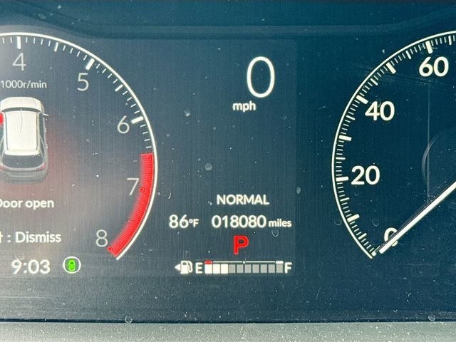 Used 2023 Honda Pilot LX image 10