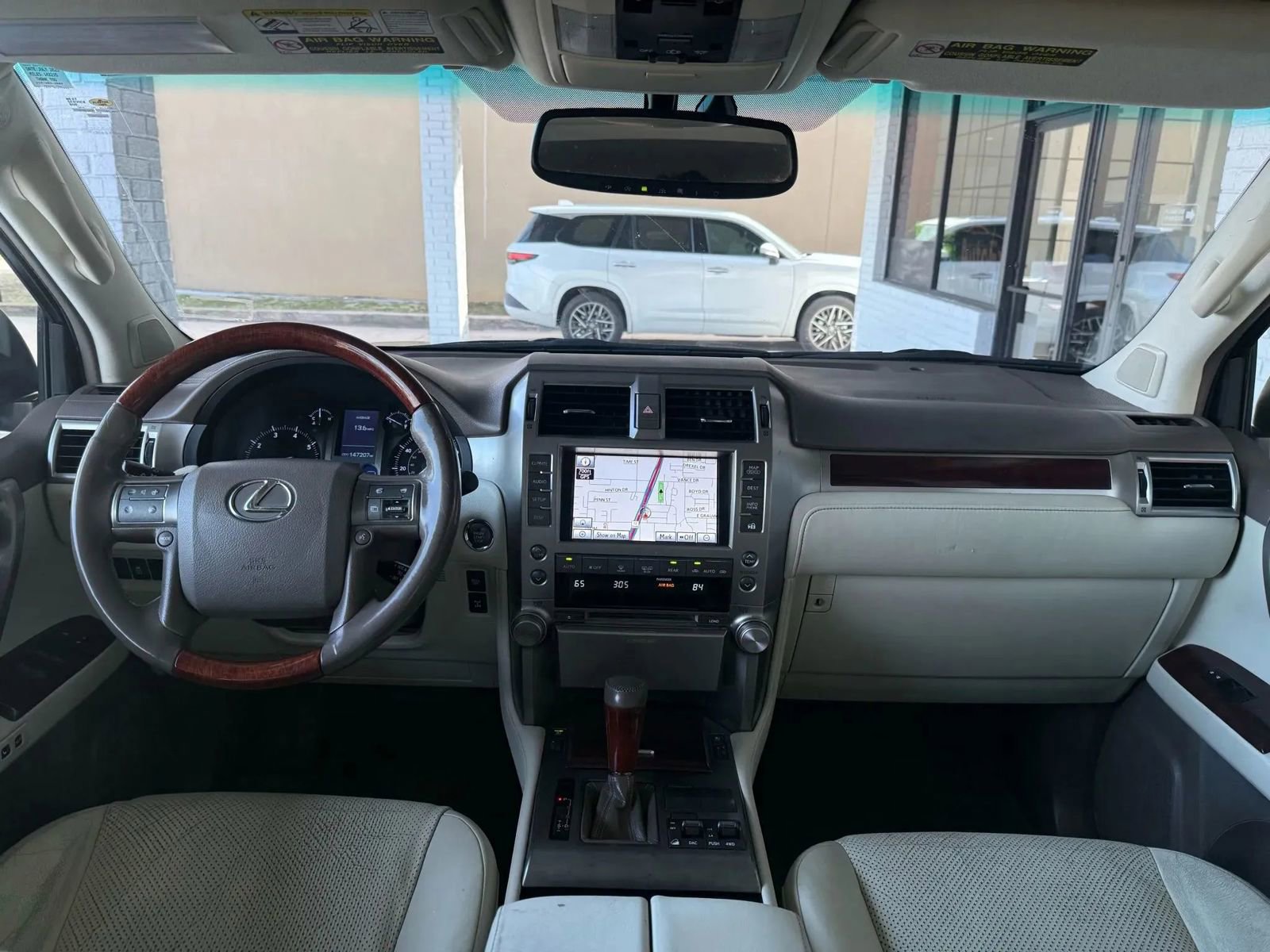 Used 2012 Lexus GX 460 w/ Comfort Plus Pkg image 27