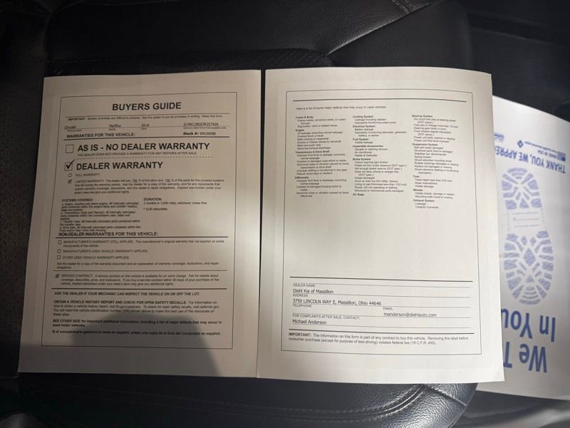 Used 2018 Chrysler Pacifica Touring-L image 31