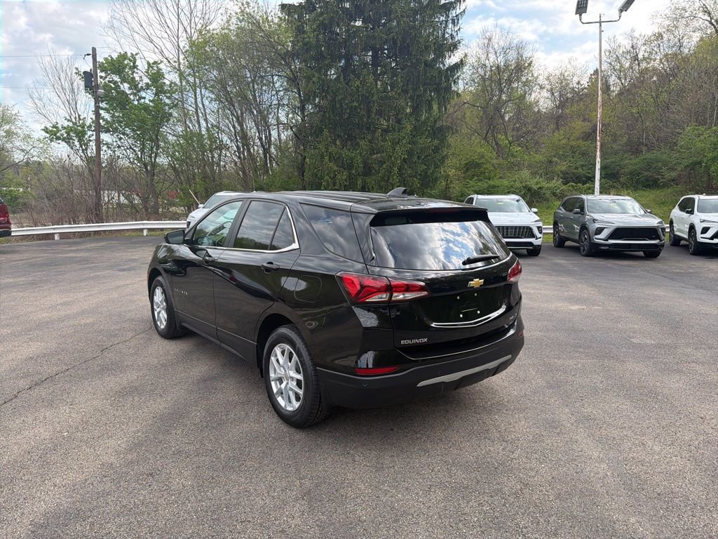 Used 2024 Chevrolet Equinox LT w/ LPO, Floor Liner Package AWD/4WD image 5