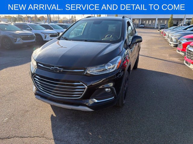 Used 2018 Chevrolet Trax LT w/ Redline Edition AWD/4WD image 1