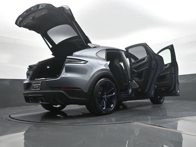 New 2026 Porsche Cayenne Turbo GT AWD/4WD image 27