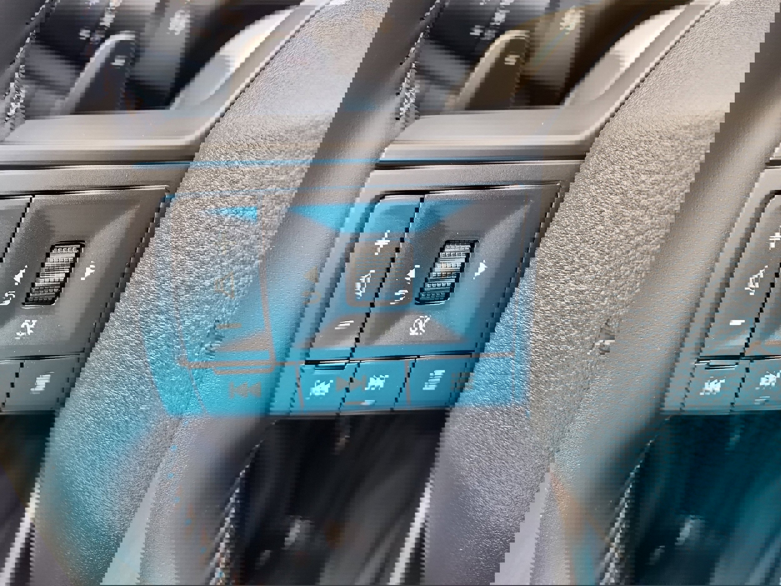 New 2026 Nissan Rogue SV image 19