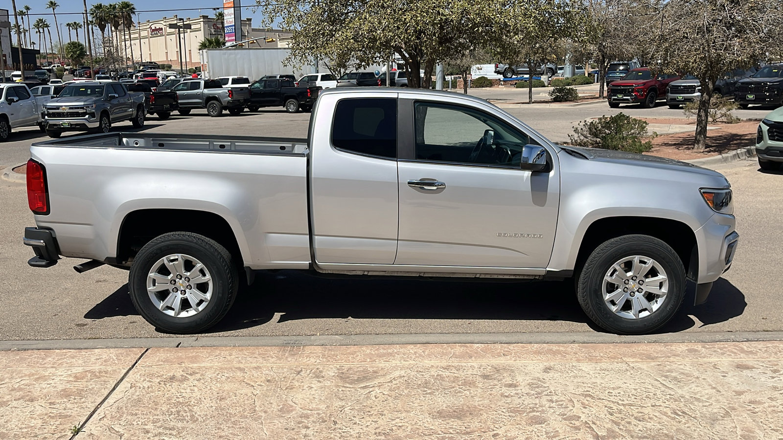 Used 2022 Chevrolet Colorado LT w/ Fleet Safety Package image 9