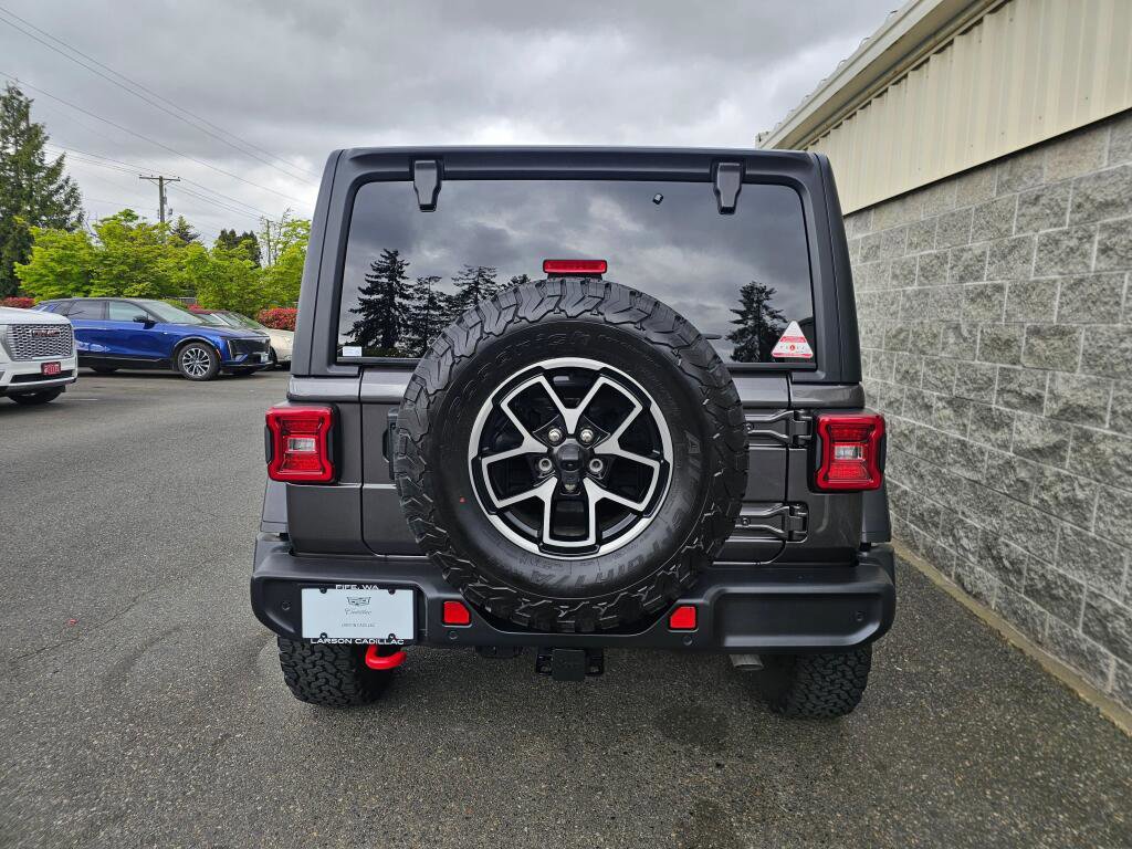 Used 2024 Jeep Wrangler Unlimited Rubicon w/ Safety Group AWD/4WD image 5