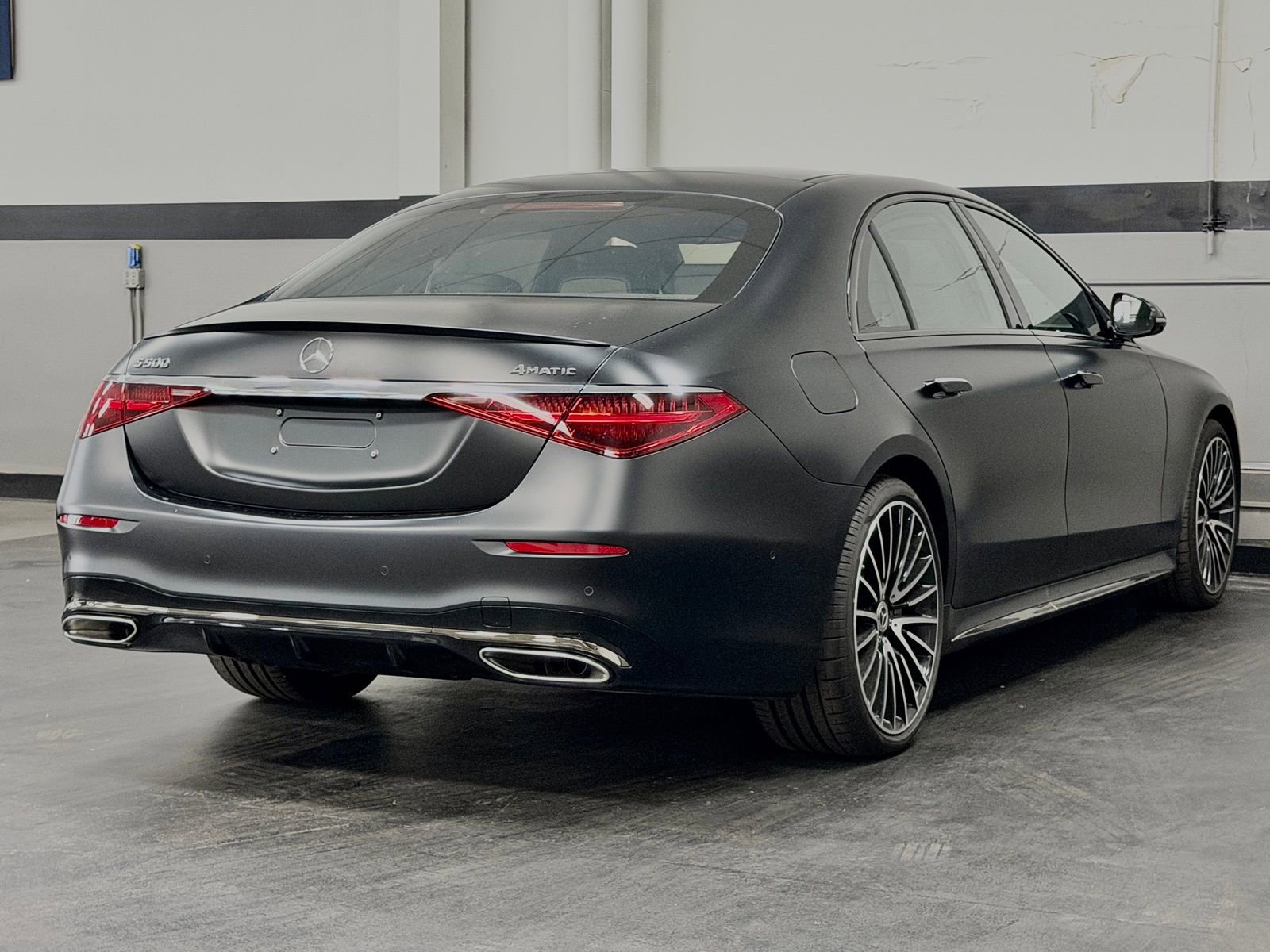 Used 2024 Mercedes-Benz S 500 4MATIC image 12