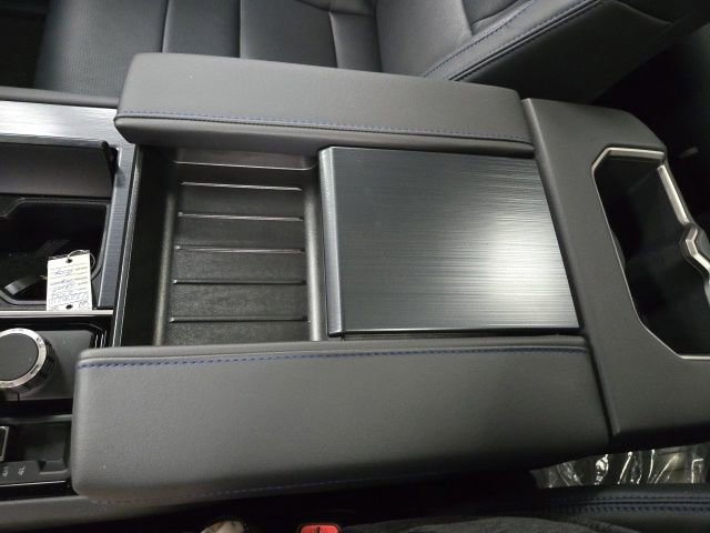 New 2026 Toyota Sequoia Platinum AWD/4WD image 31