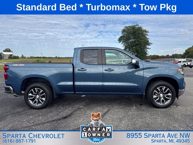 Used 2024 Chevrolet Silverado 1500 LT AWD/4WD image 2