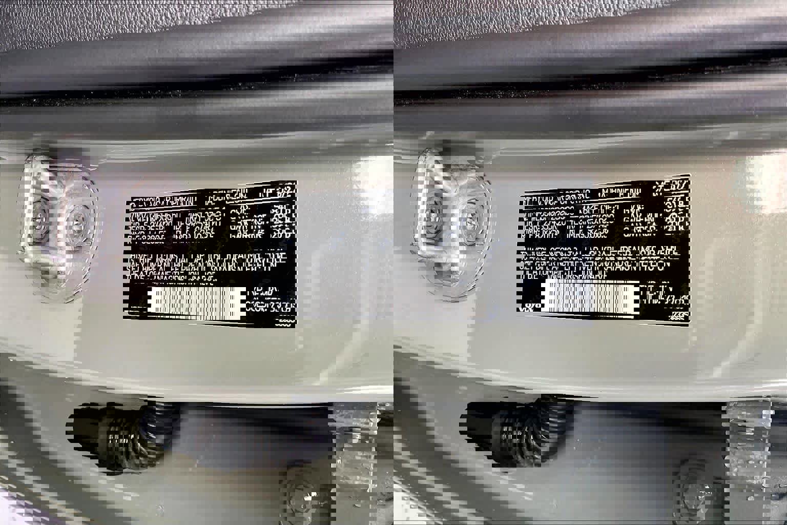 Used 2023 Volvo XC40 Recharge Ultimate image 35