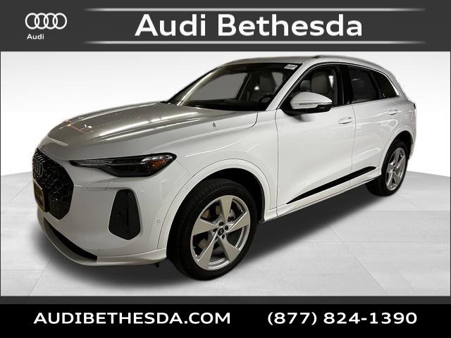 Certified 2025 Audi Q5 Premium w/ Premium Plus AWD/4WD image 3