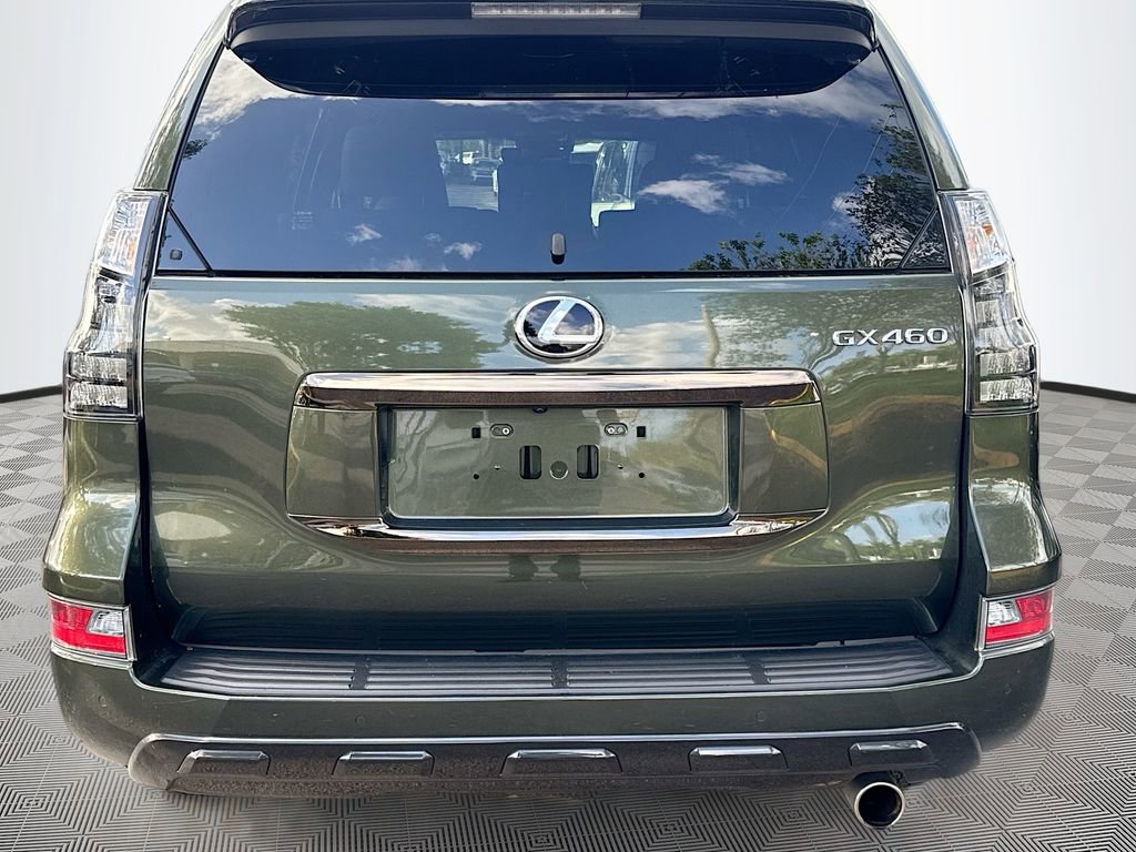 Used 2023 Lexus GX 460 w/ Black Line Special Edition image 7