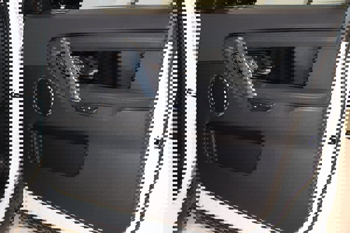 Used 2020 Land Rover Discovery Sport S image 50