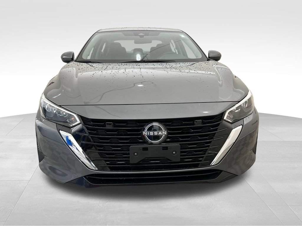 Used 2025 Nissan Sentra SV FWD image 9