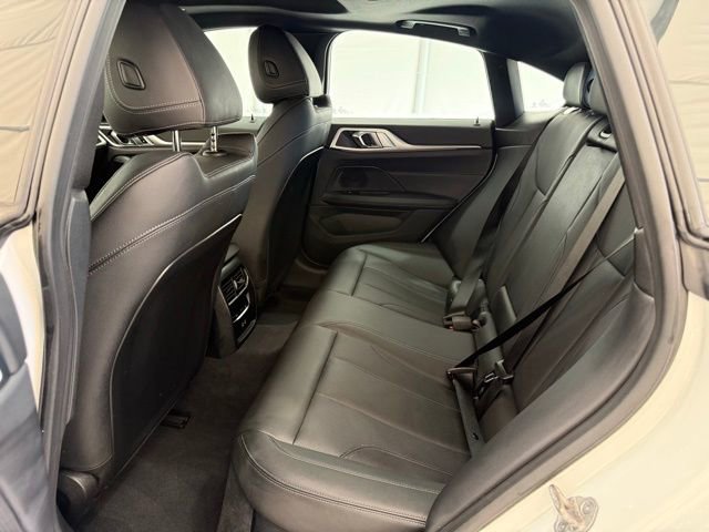 Used 2025 BMW i4 xDrive40i w/ Parking Assistance Package image 18