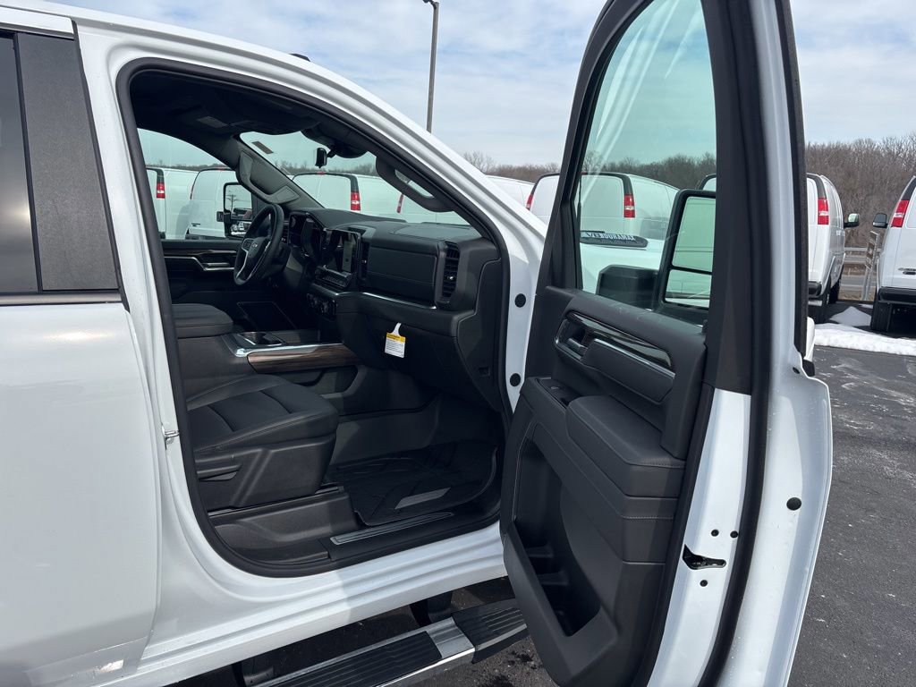 New 2026 Chevrolet Silverado 3500 LT w/ All Star Edition image 50