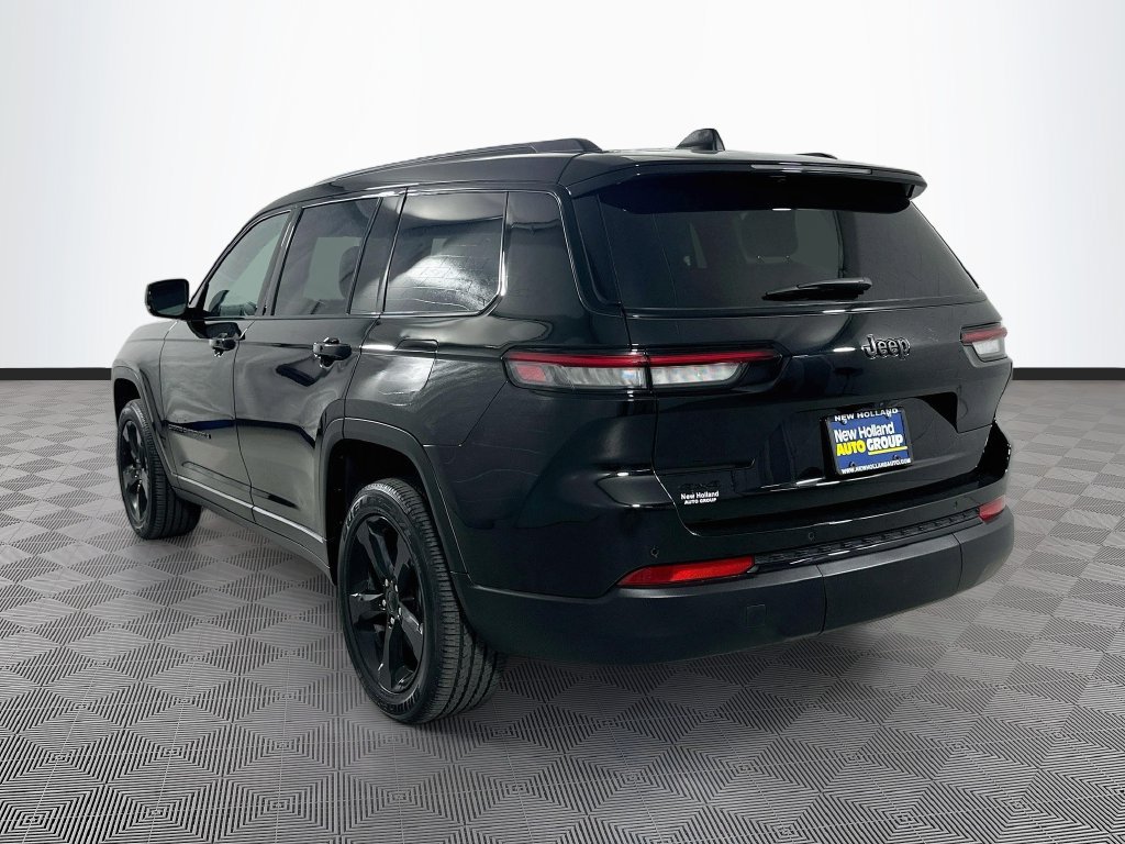 Used 2025 Jeep Grand Cherokee L Altitude AWD/4WD image 5