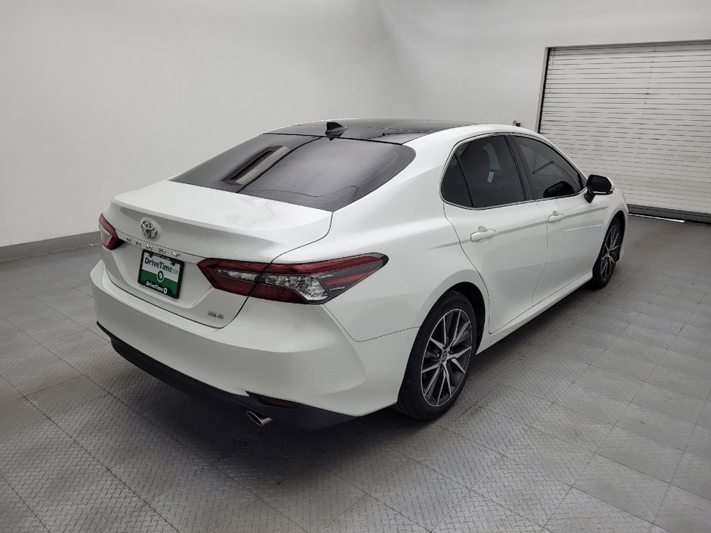 Used 2021 Toyota Camry XLE FWD image 9