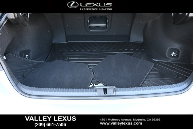 Certified 2025 Lexus ES 300h w/ Premium Package FWD image 18