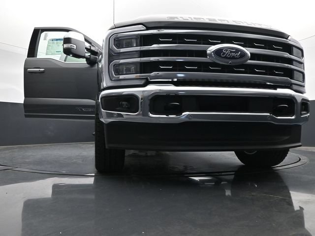Used 2025 Ford F250 Lariat w/ Lariat Ultimate Package AWD/4WD image 50