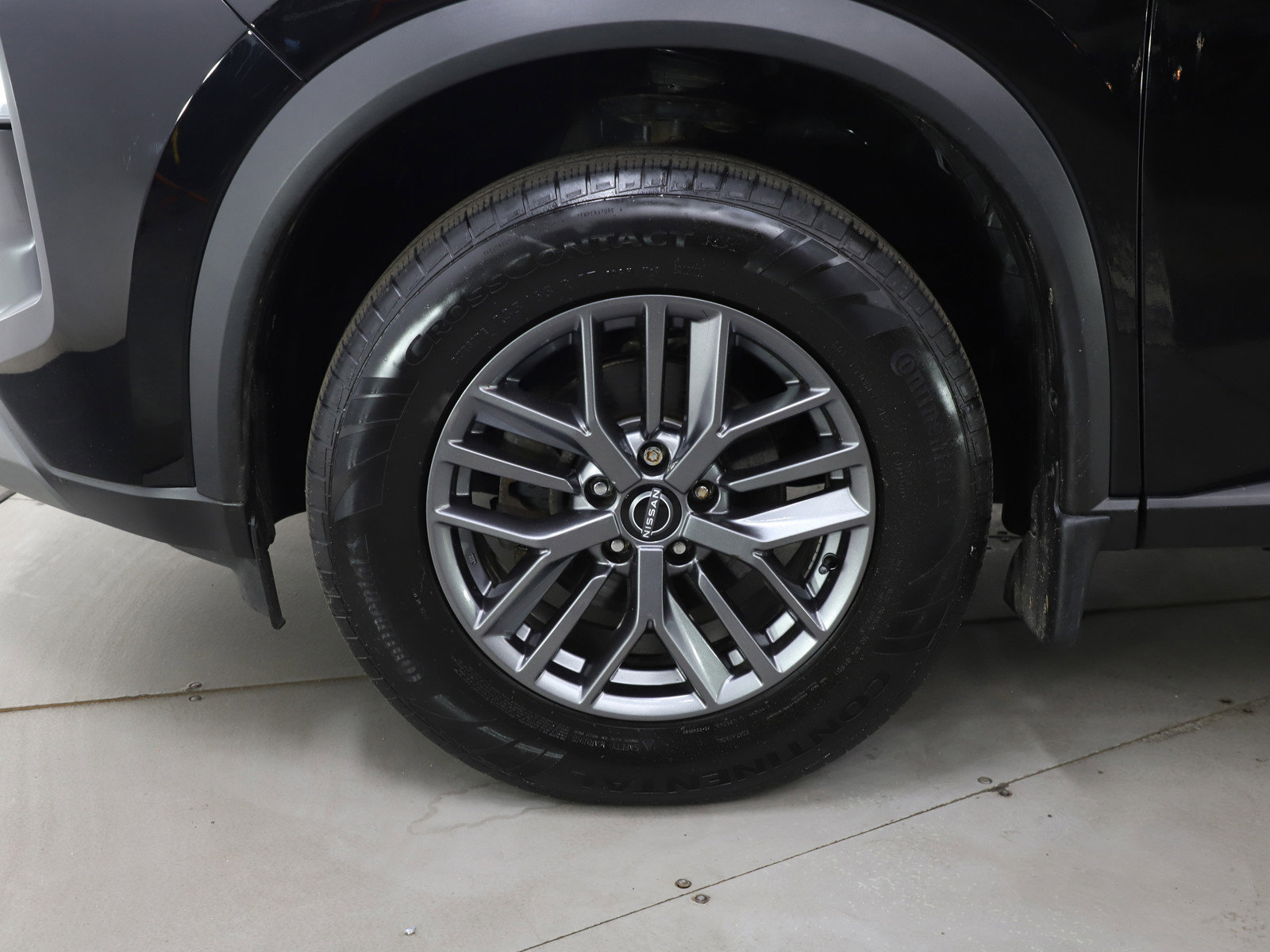 Used 2022 Nissan Rogue S image 21