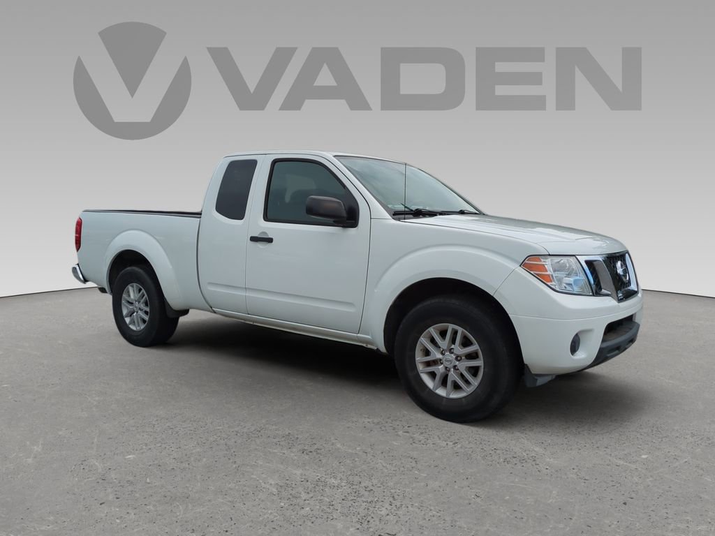 Used 2019 Nissan Frontier SV image 1