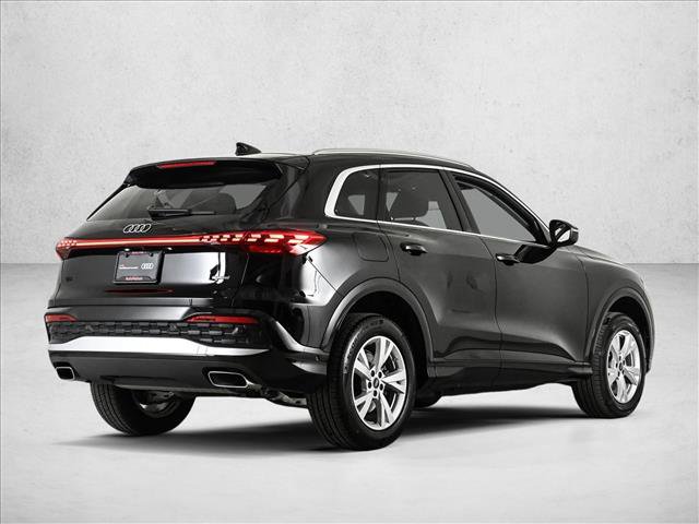 Certified 2025 Audi Q5 Premium w/ Convenience Package image 5