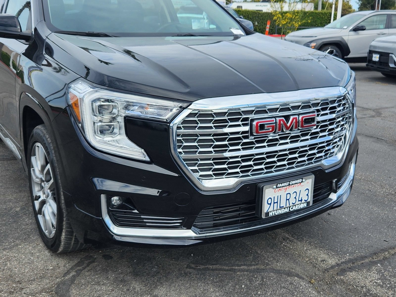 Used 2023 GMC Terrain Denali w/ LPO, Cargo Package AWD/4WD image 9