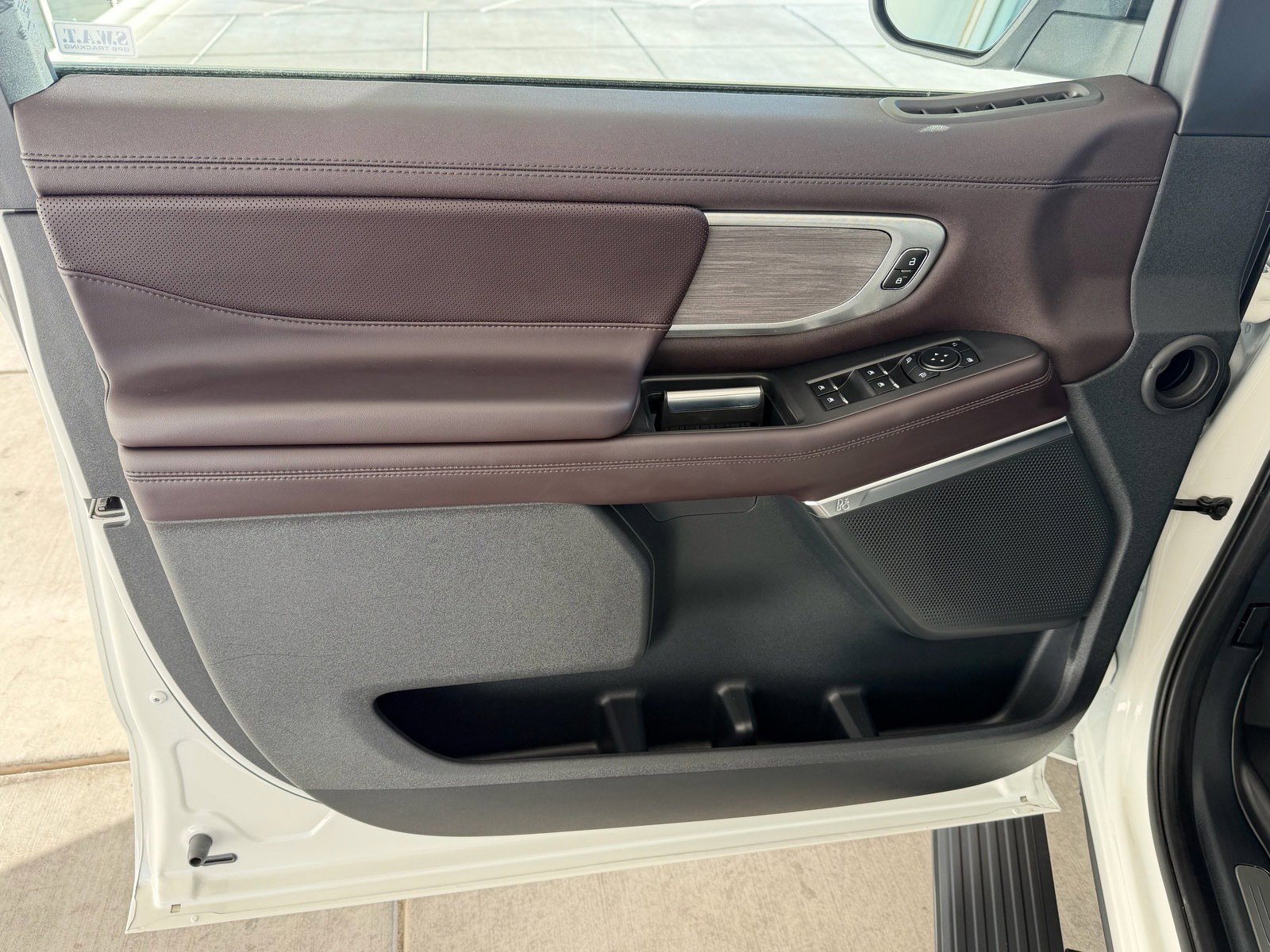 Used 2025 Ford Expedition Platinum w/ Platinum Ultimate Package image 16